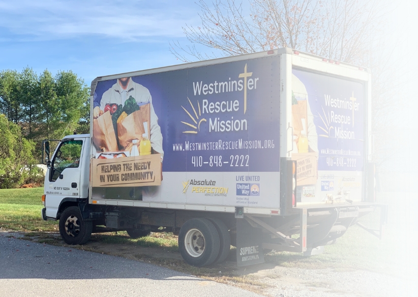 Mission Food Program Truck with with White gradient